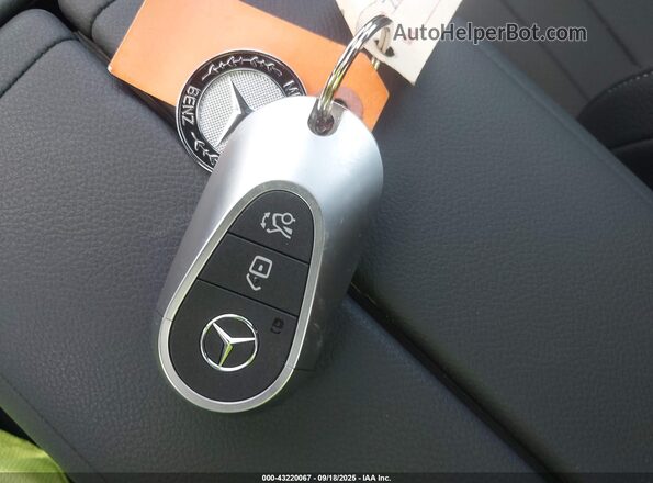 W1KLF6BB5SA087412 2025 MERCEDES-BENZ E-CLASS Black Widok deski rozdzielczej