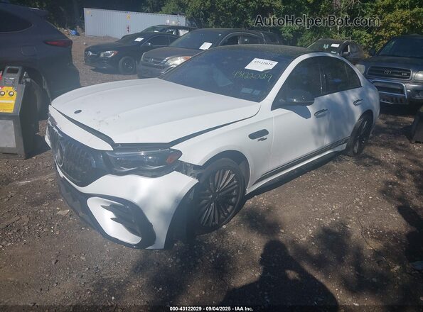 W1KLF6DB9SA097115 2025 MERCEDES-BENZ AMG White Przód lewy