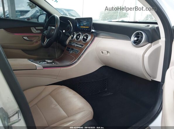 W1KWF8DB4MR646426 2021 MERCEDES-BENZ C White წინა სალონის ხედი