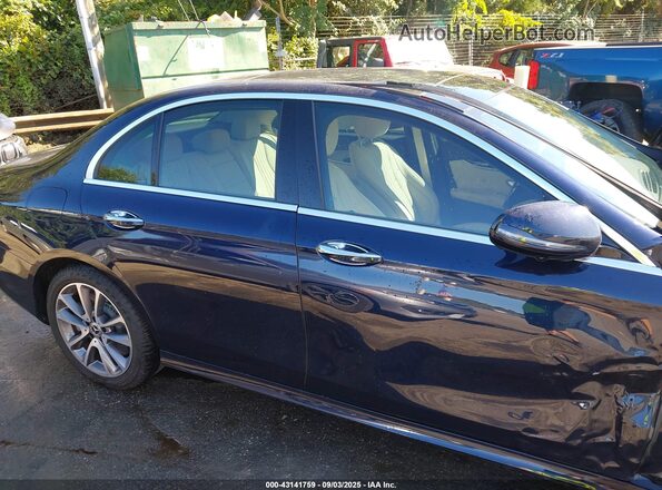W1KZF5KB4NB050824 2022 MERCEDES-BENZ E-CLASS Синий Вид задней части салона