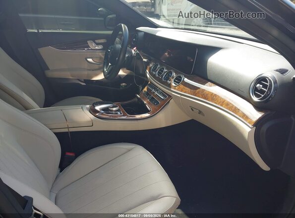 W1KZF8EB0LA803622 2020 MERCEDES-BENZ E-CLASS Blue Widok wnętrza z przodu