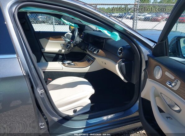 W1KZF8EB2LA832961 2020 MERCEDES-BENZ E-CLASS Gray Front interior view