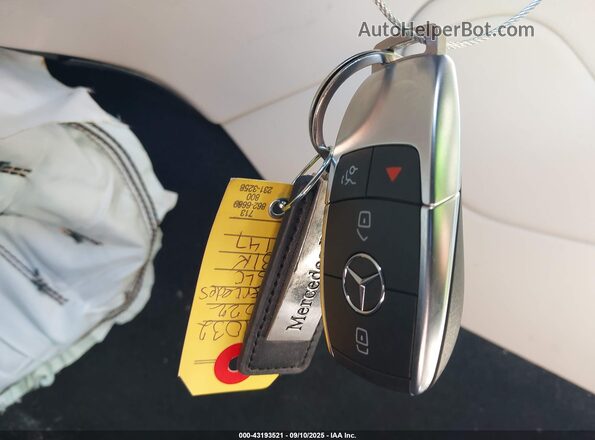 W1N0G8DB7NG083147 2022 MERCEDES-BENZ GLC-CLASS Dark Blue Вид панелі приладів