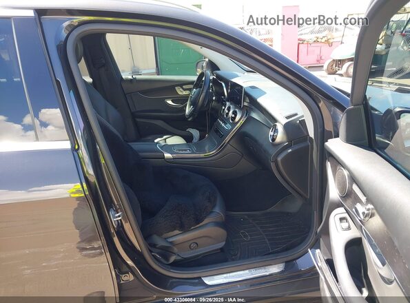 W1N0G8DBXMV286723 2021 MERCEDES-BENZ GLC 300 Black Widok wnętrza z przodu