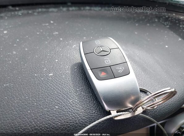 W1N0G8EB3MV307328 2021 MERCEDES-BENZ GLC 300 White Vista del salpicadero