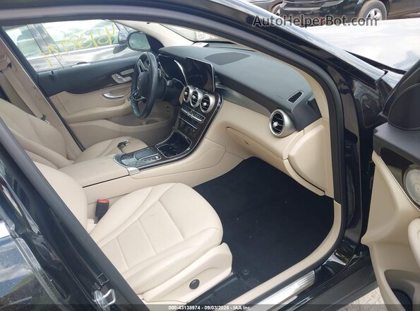 W1N0G8EB6MF885207 2021 MERCEDES-BENZ GLC 300 Черный Вид салона спереди
