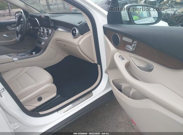 W1N0G8EB9LF764833 2020 MERCEDES-BENZ GLC 300 White Front interior view