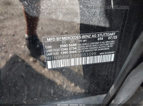 W1N9M0KB1PN051099 2023 MERCEDES-BENZ EQB 300 SUV Black Вид підкапотного простору