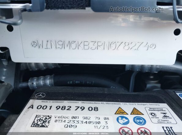 W1N9M0KB3RN078274 2024 MERCEDES-BENZ EQB 300 SUV White ძრავის განყოფილების ხედი