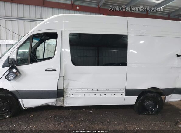 W1W4KBHY7RT191398 2024 MERCEDES-BENZ SPRINTER White Панорамний вид салону 360°
