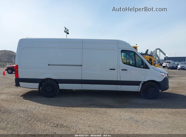 W1Y4ECHY8LT033891 2020 MERCEDES-BENZ SPRINTER White Widok wnętrza z tyłu