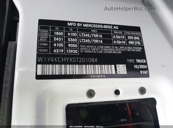 W1Y4KCHYXST201084 2025 MERCEDES-BENZ SPRINTER White Vista del compartimento del motor