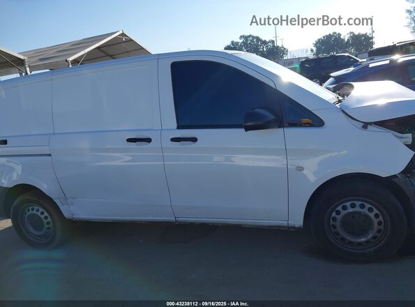 W1YV0BEY4P4283405 2023 MERCEDES-BENZ METRIS White Սալոնի 360 աստիճան տեսք