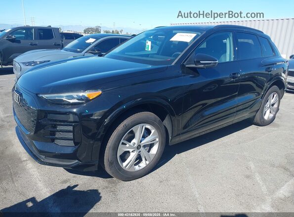 WA112BGF6SA020071 2025 AUDI Q6 E-TRON Black Առջևի ձախ երեք քառորդ տեսարան