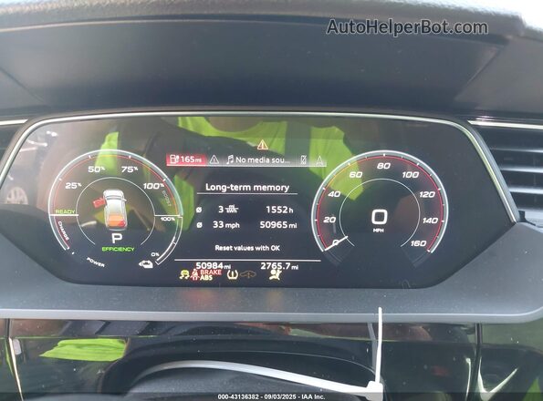 WA11AAGE2NB022936 2022 AUDI E-TRON Серый Вид задних сидений