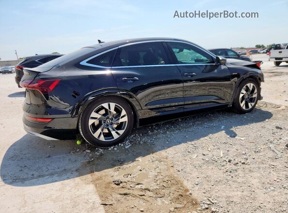WA11AAGE4NB019374 2022 AUDI E-TRON Black 