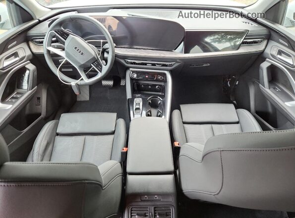 WA12AAGU6S2016189 2025 AUDI Q5 Белый Вид панели приборов