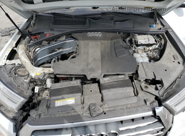 WA1AAAF72JD039978 2018 AUDI Q7 White 