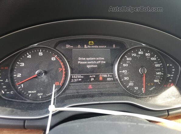 WA1AAAFY0M2037817 2021 AUDI Q5 White Vista del cuadro de instrumentos