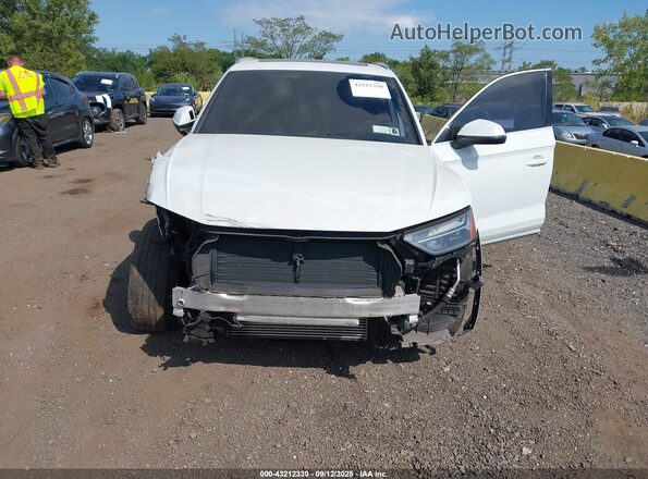 WA1AAAFY9M2033166 2021 AUDI Q5 Белый Вид спереди