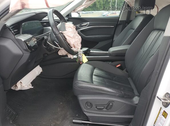 WA1AAAGE0NB007495 2022 AUDI E-TRON Белый 