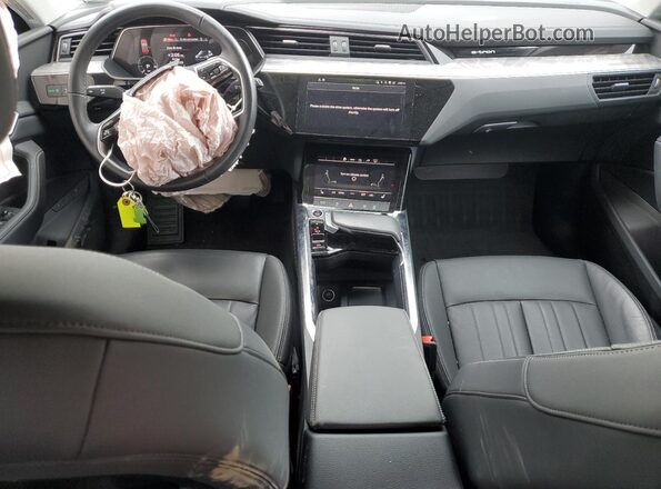 WA1AAAGE0NB007495 2022 AUDI E-TRON Белый 