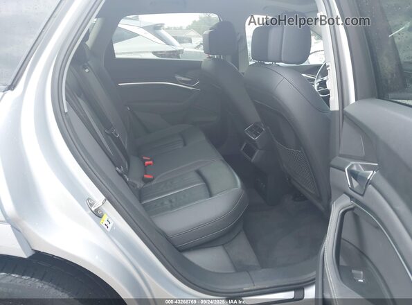 WA1AAAGE0NB045633 2022 AUDI E-TRON Silver VIN sticker view