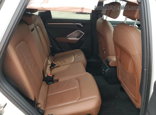 WA1AECF38L1032079 2020 AUDI Q3 White Rear interior view
