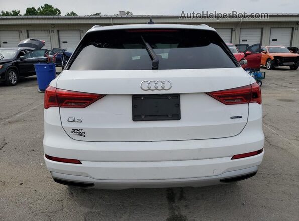 WA1AECF38L1032079 2020 AUDI Q3 White Rear view