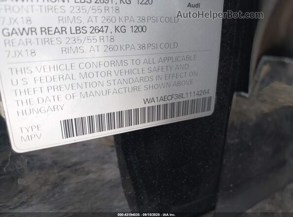 WA1AECF38L1114264 2020 AUDI Q3 Black Вид підкапотного простору