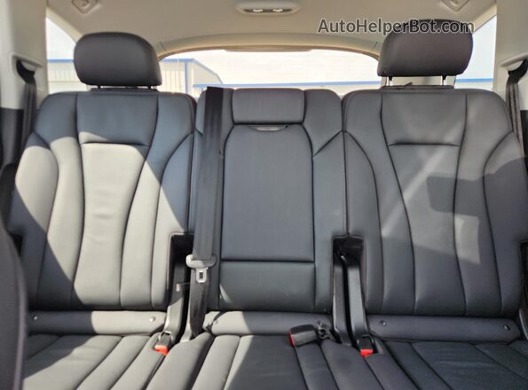 WA1AJBF73ND011702 2022 AUDI Q7 White 