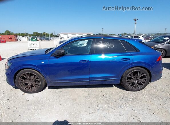 WA1AWBF11PD034802 2023 AUDI SQ8 Blue Vista interior de 360 grados