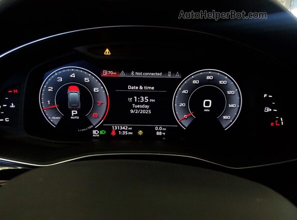 WA1AXAF79LD005876 2020 AUDI Q7 Black Instrument cluster view