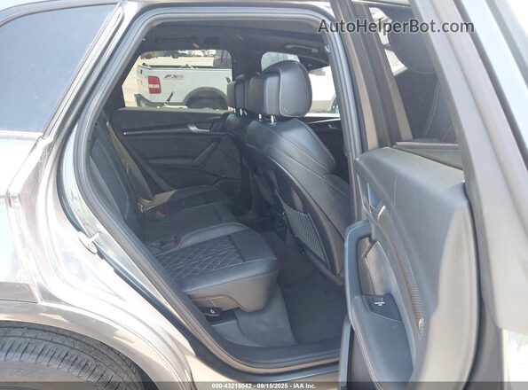 WA1B4AFY1P2073449 2023 AUDI SQ5 Gray Vista de la etiqueta del VIN