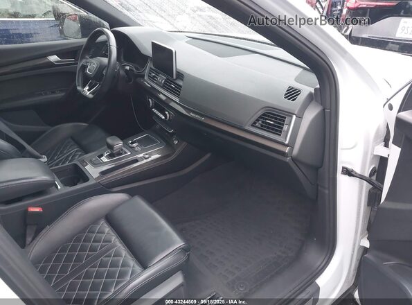 WA1B4AFY3K2005677 2019 AUDI SQ5 White Vista interior delantera
