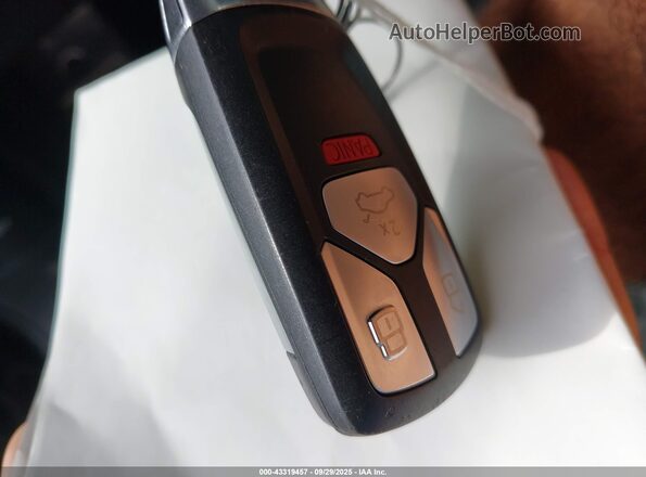 WA1B4AFY9M2106418 2021 AUDI SQ5 Black Widok deski rozdzielczej