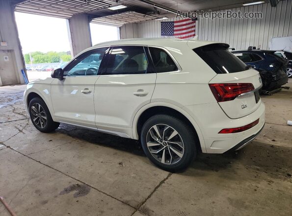 WA1BAAFY0M2130146 2021 AUDI Q5 White 