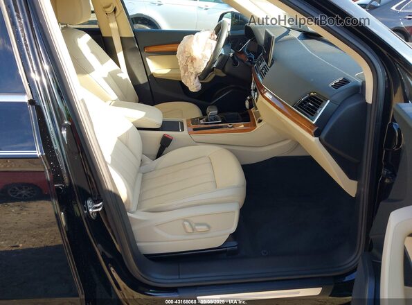 WA1BAAFY3M2118783 2021 AUDI Q5 Black Vista interior delantera