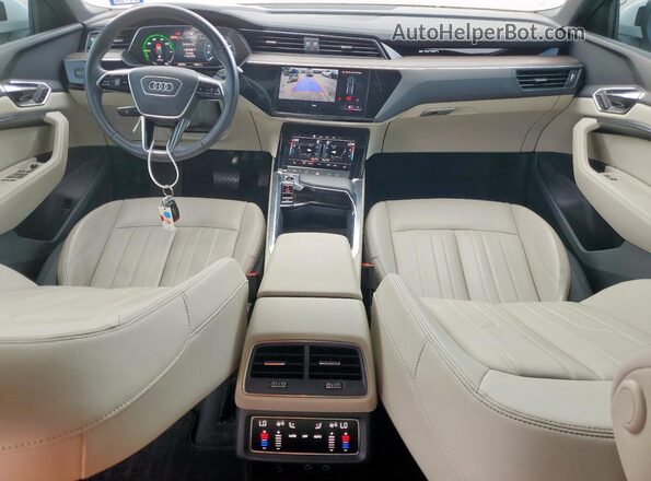 WA1BAAGE5RB016851 2024 AUDI Q8 Белый 