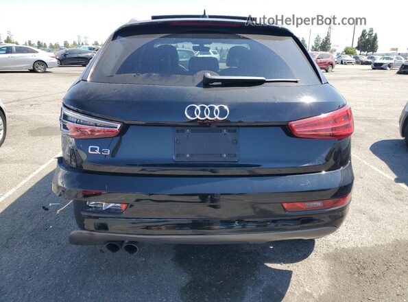 WA1BCCFS2JR028836 2018 AUDI Q3 Black 