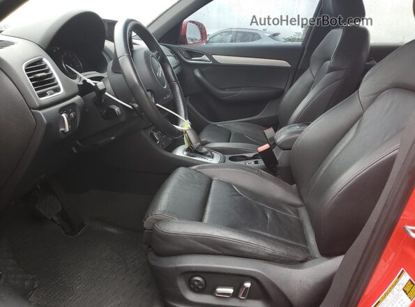 WA1BCCFS8JR000412 2018 AUDI Q3 Red 