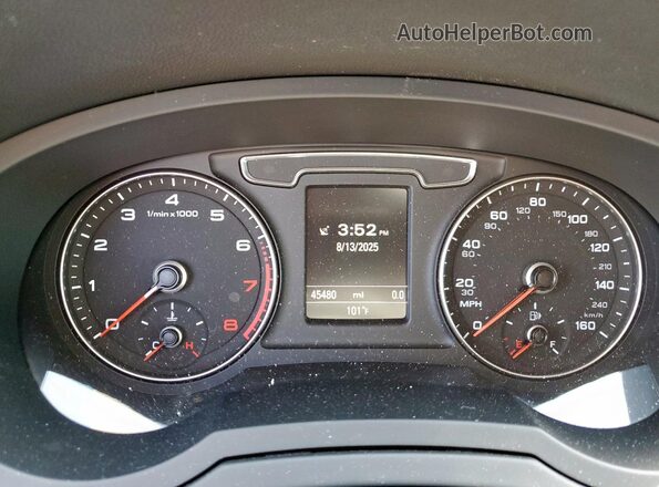 WA1BCCFS8JR009319 2018 AUDI Q3 Серебряный 