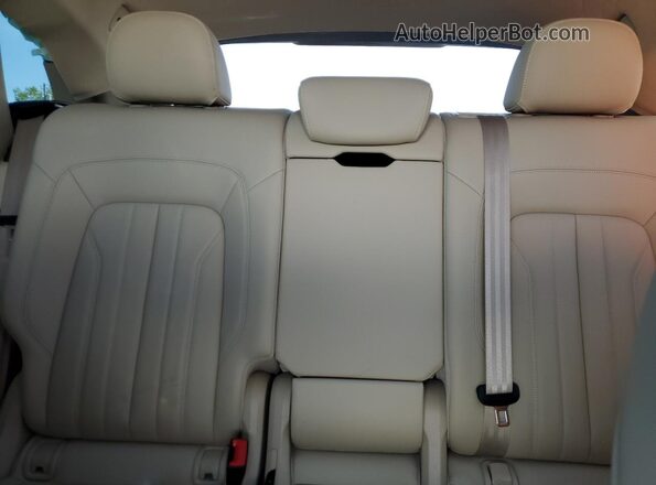 WA1BNAFY1L2073264 2020 AUDI Q5 White Vista de los asientos traseros
