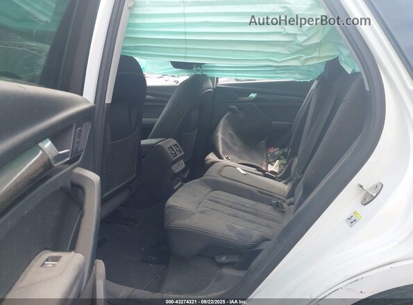 WA1BNAFY5L2007087 2020 AUDI Q5 Белый Вид наклейки с VIN-кодом