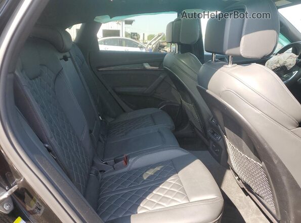 WA1C4AFY5N2035210 2022 AUDI SQ5 Черный Вид задней части салона