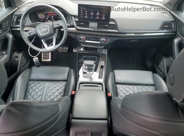 WA1C4AFY5P2040250 2023 AUDI SQ5 Black Vista del salpicadero