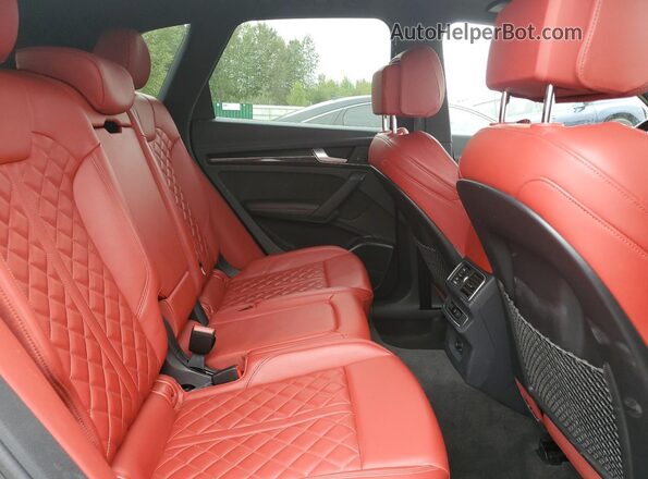 WA1C4AFY9J2129522 2018 AUDI SQ5 Gray Rear interior view