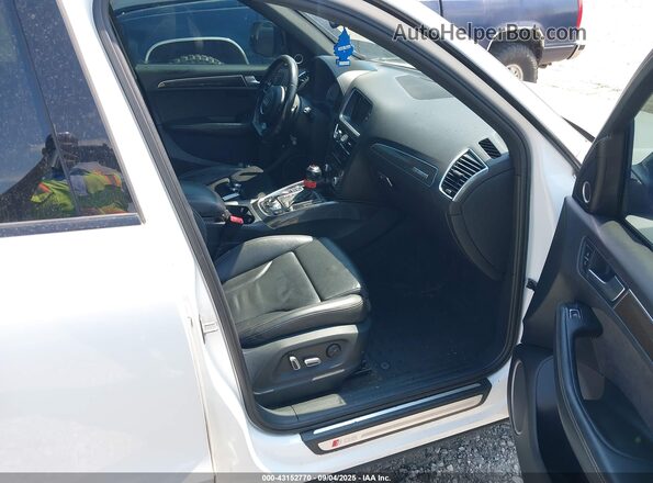 WA1CCAFP9HA057487 2017 AUDI SQ5 White Vista interior delantera