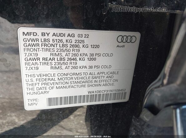 WA1DECF31N1108452 2022 AUDI Q3 Black Вид підкапотного простору