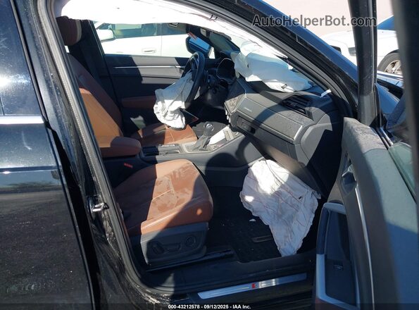 WA1DECF31R1125385 2024 AUDI Q3 Black Front interior view